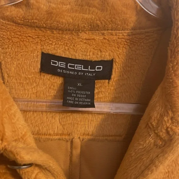 DE CELLO DESIGNED BY ITALY JACKET AND SUITPANTS